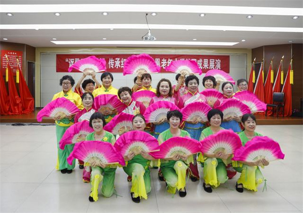 7.秧歌舞《秧歌扭起來 》.jpg