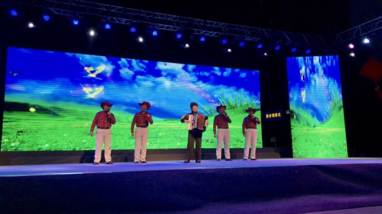 1517822977456071.jpg 歌唱表演.jpg