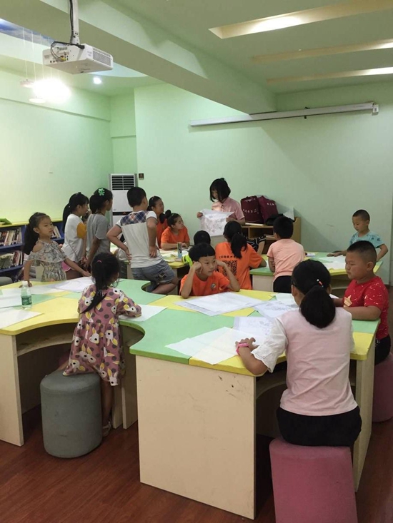 手工畫課堂現(xiàn)場(chǎng).jpg