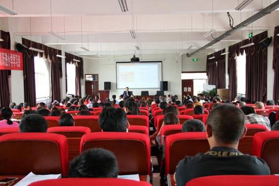 講座現(xiàn)場(chǎng)2.jpg