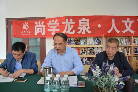 1523497561889430.jpg 王老師作工作總結(jié)及安排部署_副本.jpg