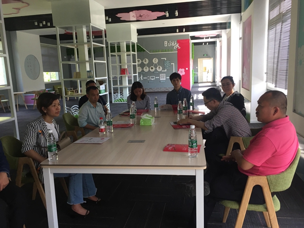 1526290212119375.jpg 考察柏合鎮(zhèn)長松村社區(qū)教育工作站.jpg