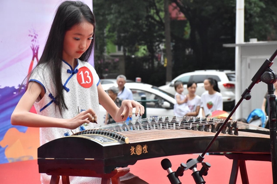 1527128212739851.jpg 古箏表演.jpg