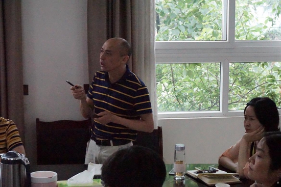 1527824318841849.jpg 數(shù)字化平臺建設(shè)負(fù)責(zé)人介紹情況.jpg