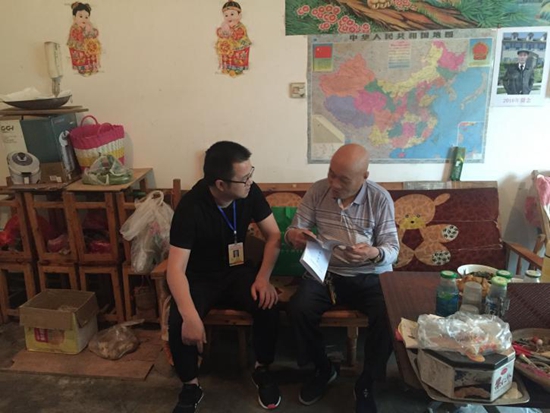 1529024898160679.jpg 車站社區(qū)教育工作站向居民宣傳居家安全知識.jpg