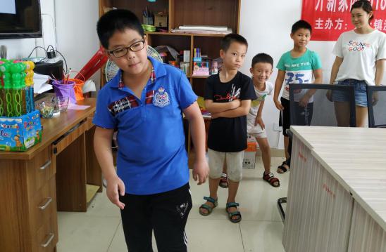 1531811497169000.jpg “紅黃綠燈”交通小游戲.jpg