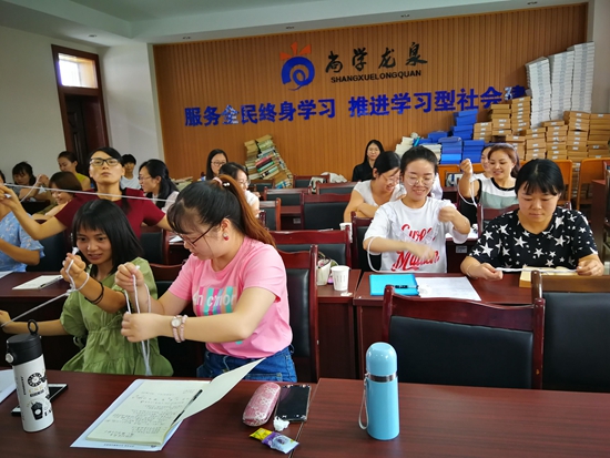 1532049477532478.jpg 體驗(yàn):動手做起來.jpg