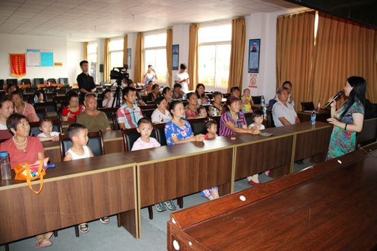 1532482122570196.jpg 十陵街道雙龍社區(qū)學(xué)習(xí)點(diǎn)現(xiàn)場(chǎng).jpg