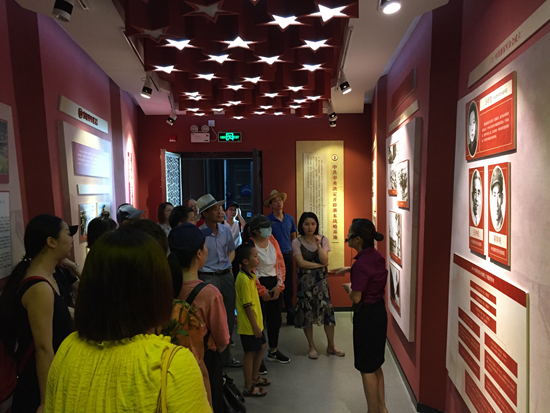 1533803809744413.png 寧波市北侖區(qū)春曉成校聯(lián)合慈岙村黨總支組織黨員赴余姚橫坎頭村參觀學(xué)習(xí)2_副本.png