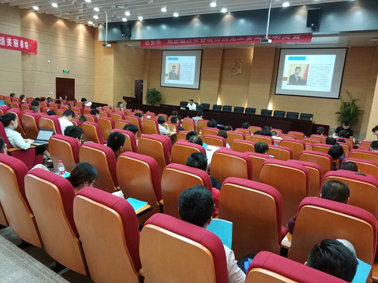 1534493397406188.jpg 寧波北侖區(qū)春曉舉辦企業(yè)安全生產(chǎn)負(fù)責(zé)人及安全員培訓(xùn)班_副本.jpg