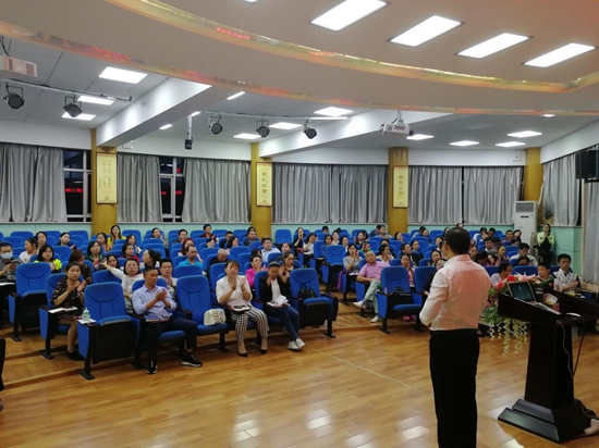 1539738996948745.jpg 講座現(xiàn)場(chǎng).jpg