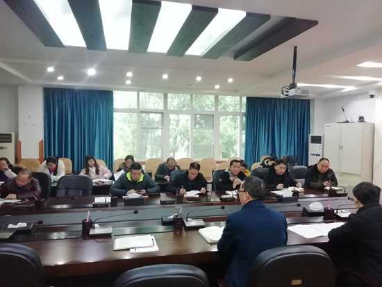 1547432222224194.jpg 各社區(qū)教育工作站站長(zhǎng)和業(yè)務(wù)負(fù)責(zé)人認(rèn)真學(xué)習(xí)記錄_副本.jpg