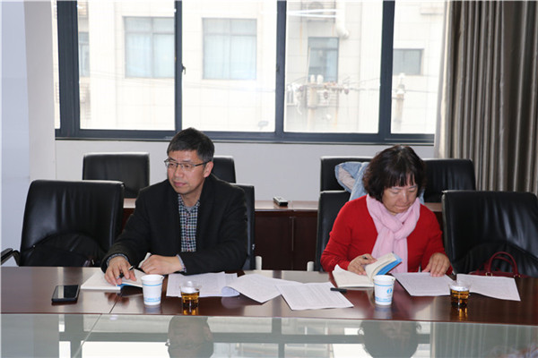 1553243542233505.jpg 2.區(qū)教育局領(lǐng)導(dǎo)指導(dǎo)工作.JPG