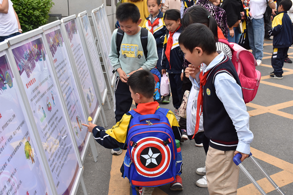 1558067662402589.jpg 北侖區(qū)春曉成校積極開(kāi)展防災(zāi)減災(zāi)宣傳教育活動(dòng)_副本.jpg