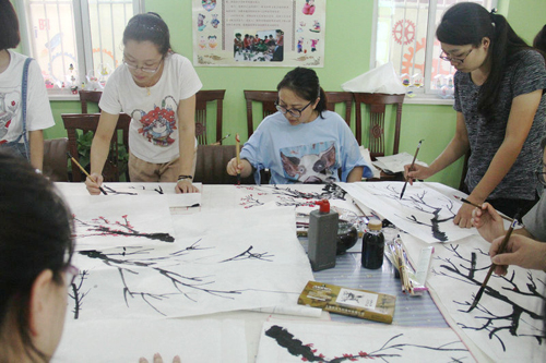 集賢里幼兒園開展&ldquo;暢享國(guó)畫藝術(shù)神韻&rdquo;教師國(guó)畫培訓(xùn)2&mdash;&mdash;1.jpg