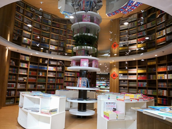 蘆淞區(qū)快樂閱讀體驗基地方唯書店的一角_副本.jpg