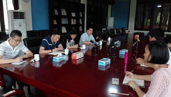 1528876643792454.jpg 調(diào)研座談_副本_副本.jpg