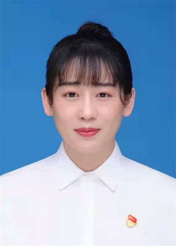 1642143744978720.jpg 5新密市金小黨員志愿者孫亞娟老師.jpg