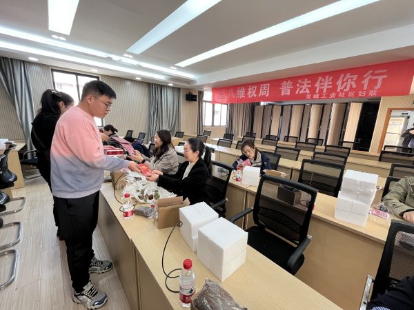 1646711298282391.jpg “三八維權(quán)周,普法伴你行”婦女節(jié)普法主題宣傳活動(dòng) (1).jpg