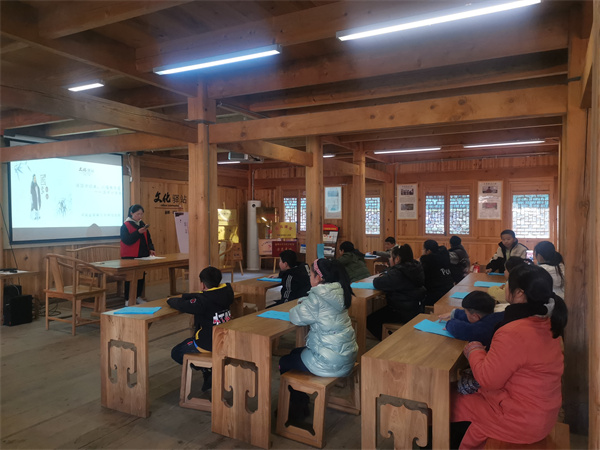 1649399663512358.jpg 講經(jīng)典01.jpg