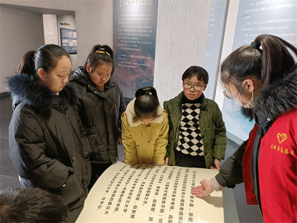 1649399675508970.jpg 看經(jīng)典02.jpg