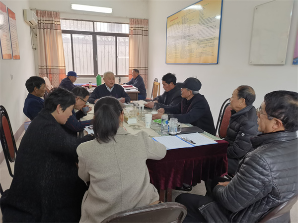 北侖區(qū)春曉成校、老齡辦聯(lián)合召開(kāi)居家養(yǎng)老服務(wù)工作會(huì)議.jpg