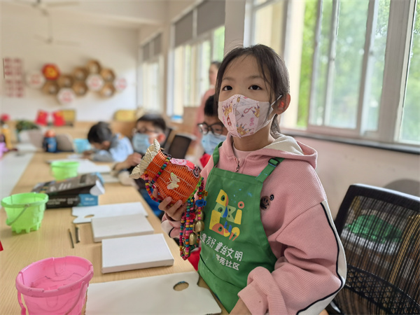 1656481837104695.jpg “繪”見民族情 從小根植“一家親” (4).jpg