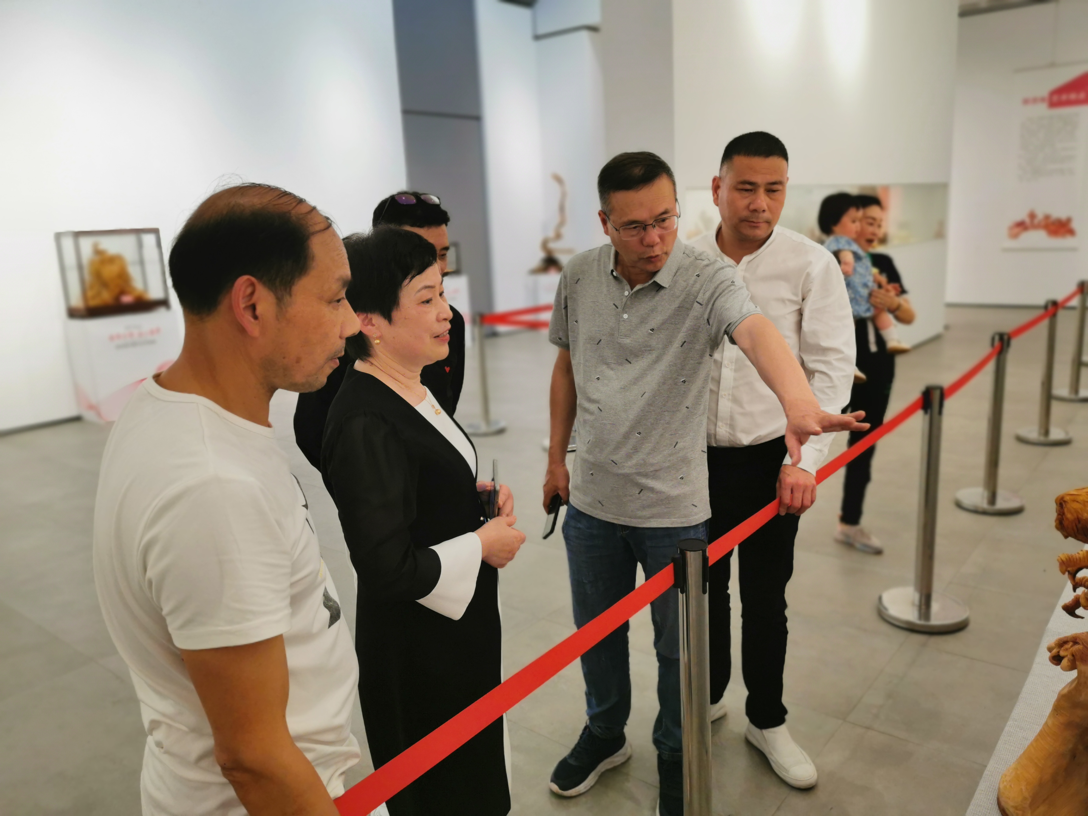 1657001298553049.jpg 1657001298553049.jpg