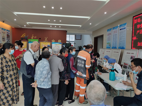 暖心服務，為60周歲以上老年人“送苗上門” (1).jpg