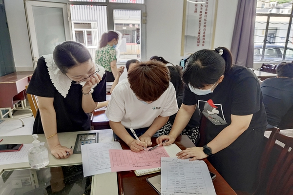 1657430899838059.jpg “能者為師”送教結(jié)對社區(qū)假日學(xué)校 (2).jpg