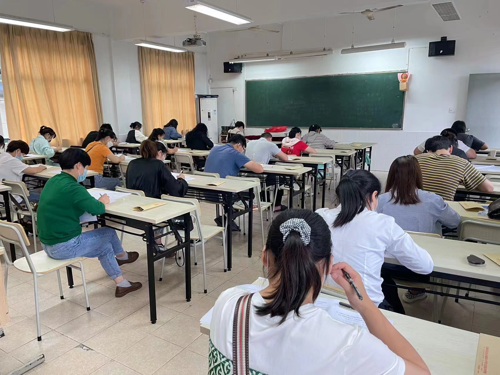 1657433090369638.jpg 1657433090369638.jpg