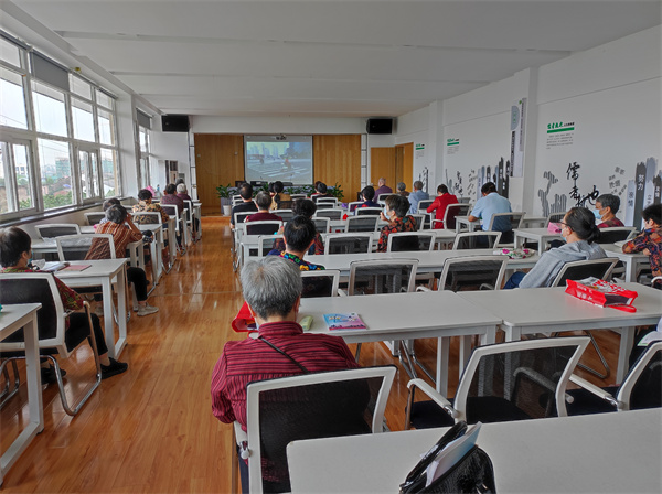 1657688584263410.jpg 靈山大講堂326期——老年人交通安全宣傳講座 (3).jpg