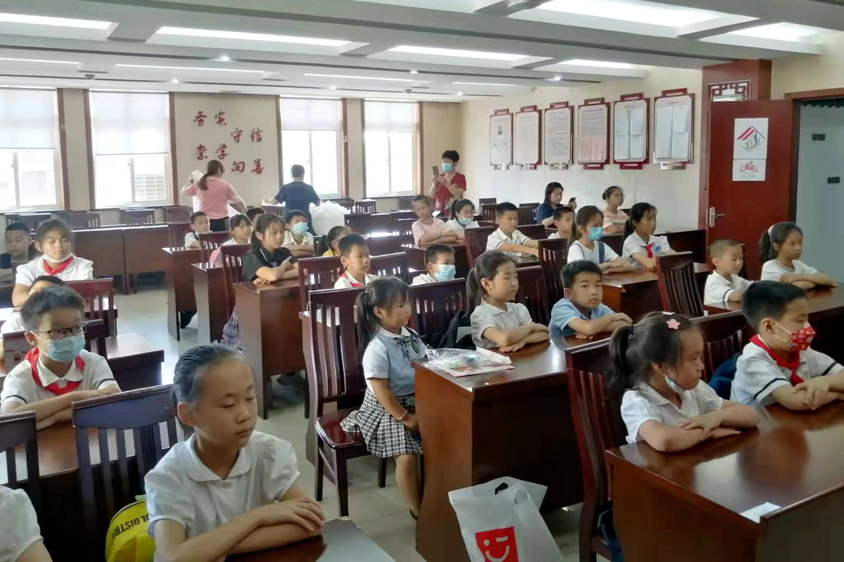 1658133756116449.jpg 1658133756116449.jpg