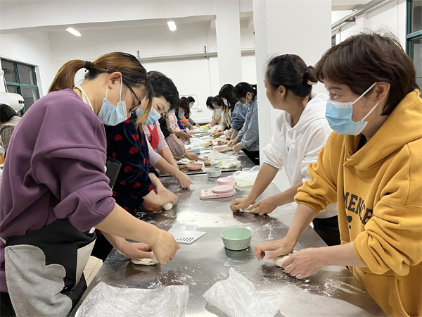 1669209754347346.jpg 培訓(xùn).jpg