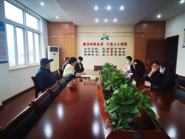 大碶成校聯(lián)合金泉社區(qū)拍攝“浙開·浙里美”空中課堂課程 (3).jpg