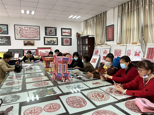 1672059603477829.jpg 面對(duì)面建立線(xiàn)上學(xué)習(xí)群.jpg