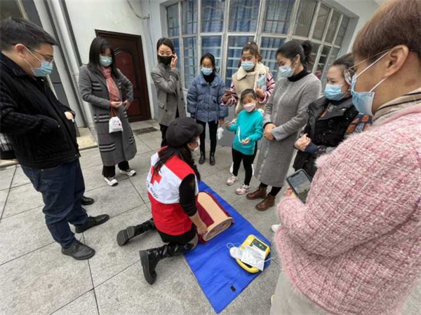 大竄成校開展救護員培訓 (1).jpg