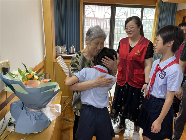 1677129211919192.jpg 9156b8ab2b264b7499e3c495ef0ba05.jpg