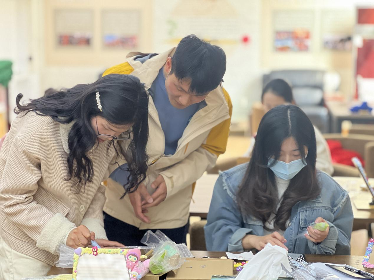 1682951808178691.png 1682951808178691.png