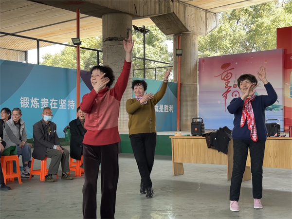 1683524387353152.jpg “關(guān)愛(ài)長(zhǎng)者 與愛(ài)同行”三八婦女節(jié)主題活動(dòng) (2).jpg