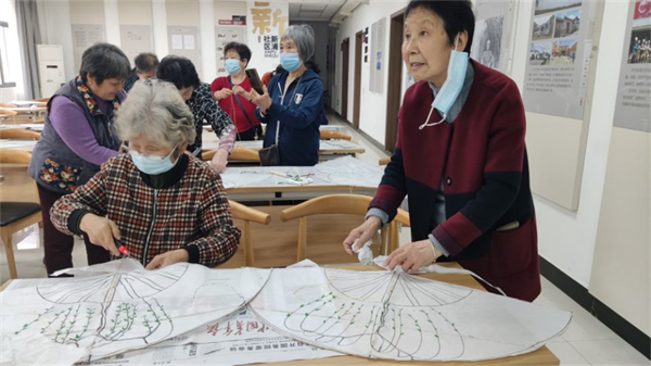 風(fēng)箏制作培訓(xùn)2 (1).jpg