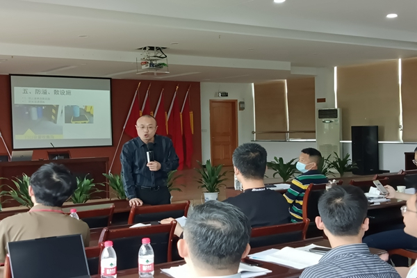 大碶街道靈山大講堂364期——企業(yè)安全生產(chǎn)負(fù)責(zé)人及安全管理員培訓(xùn) (2).jpg