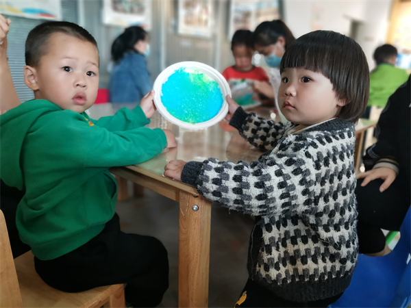 小板凳親子課堂第九期：《小藍和小黃》 (2).jpg