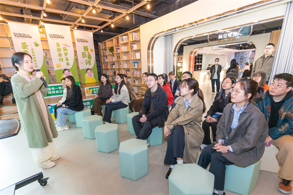 “薈彩巖河 筑夢未來”書影巖河讀書月 帶你解鎖閱讀新方式 (2).jpg