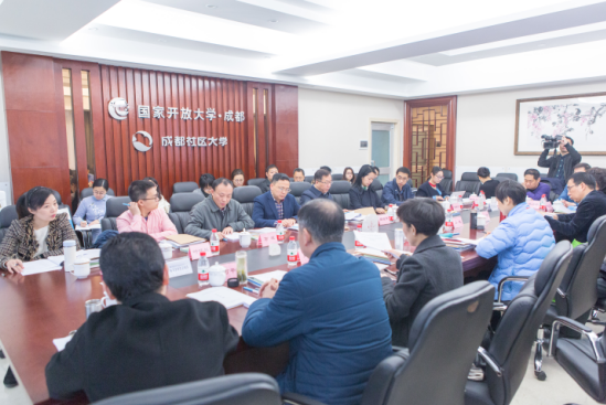 1528250953313021.jpg 研討會(huì)現(xiàn)場(chǎng)2.jpg