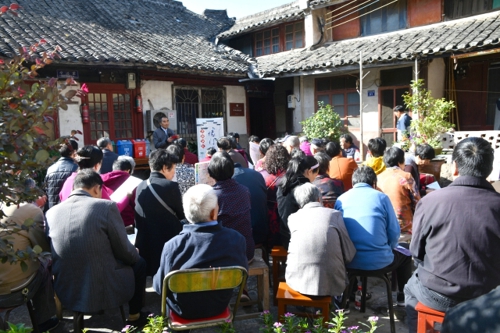 1574227178787462.jpg 垃圾分類進(jìn)墻門.jpg