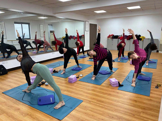 瑜伽班.jpg
