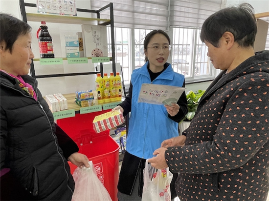 1617586580668013.jpg 精準“找茬”促農(nóng)村垃圾分類提質(zhì)提效.jpg