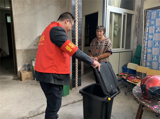 1617586589912939.jpg 精準“找茬”促農(nóng)村垃圾分類提質(zhì)提效2.jpg