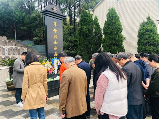 1617602546823615.jpg 學(xué)黨史銘初心 百年潮涌憶先烈.jpg